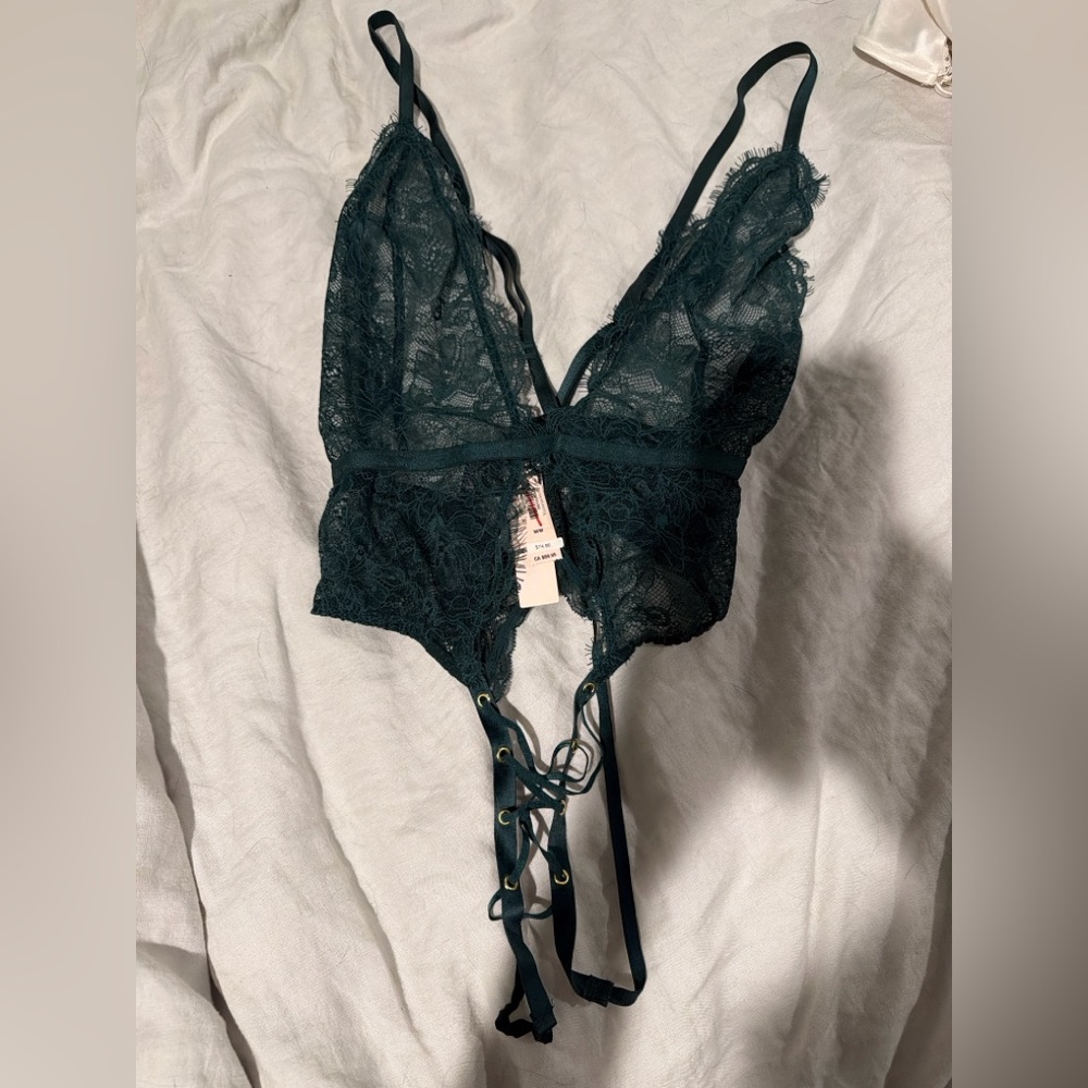 Victoria’s Secret Dark Green Lace Teddy Bodysuit – Lace-Up – Size M – NWT